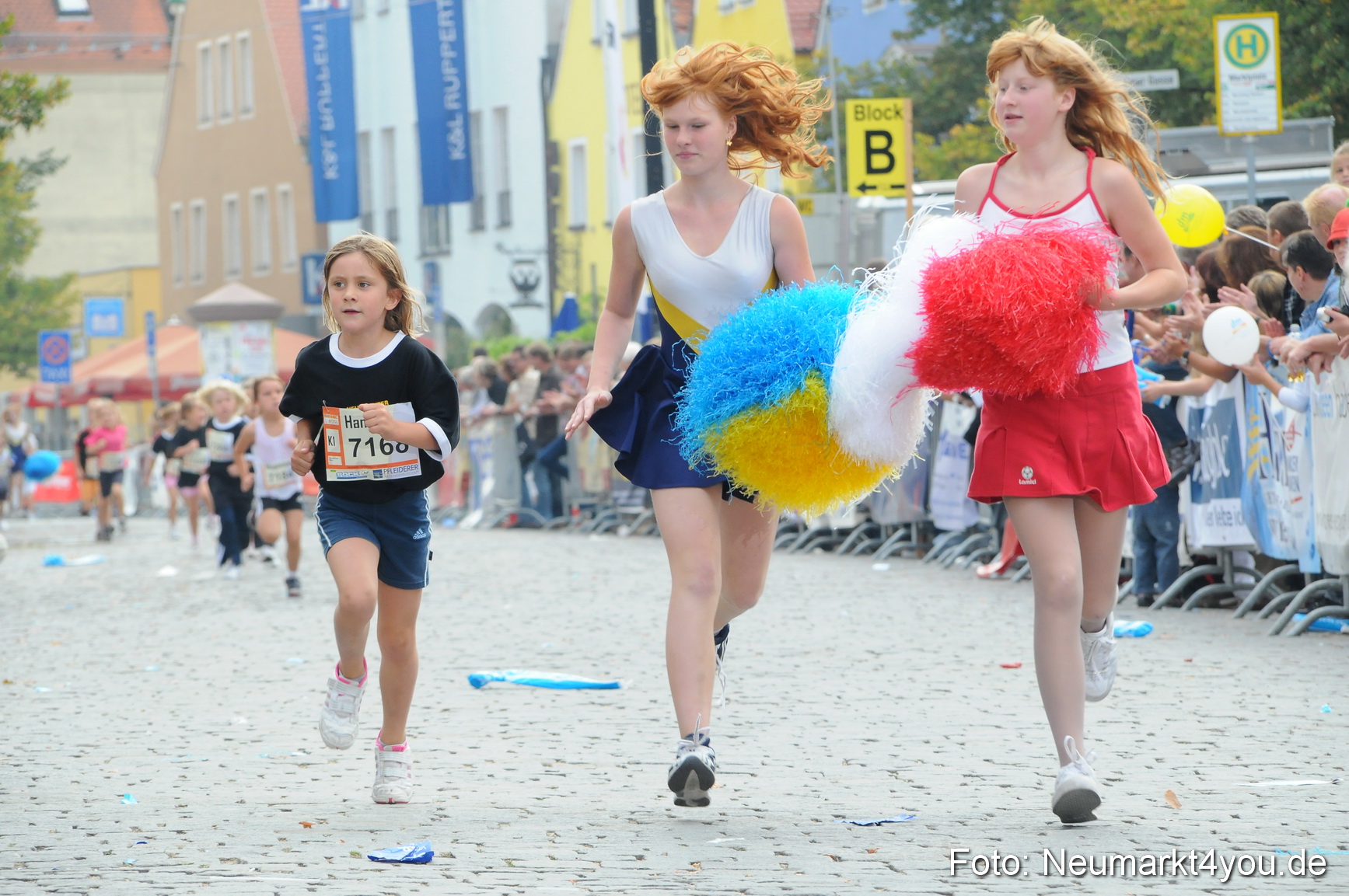 0005 Stadtlauf Neumarkt Bambinilaeufe 200909